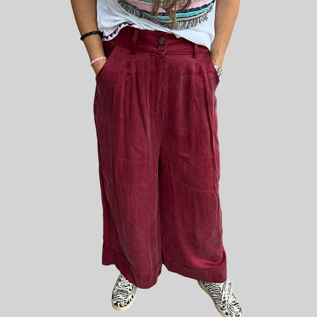 Pantalones burdeo Almabar talla S