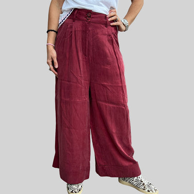 Pantalones burdeo Almabar talla S