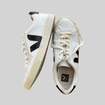 Zapatillas blancas Veja talla 39