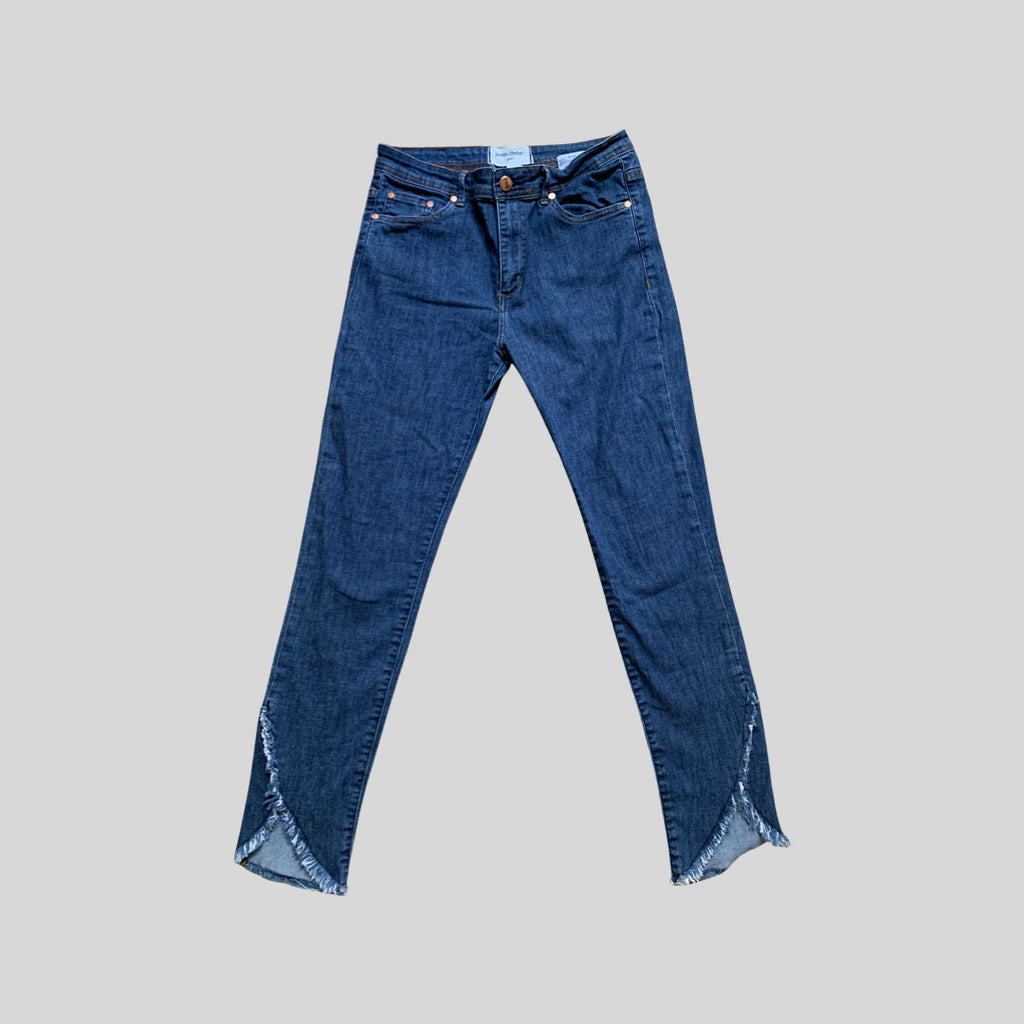 Jeans desflecados Jazmin Chebar talla 29