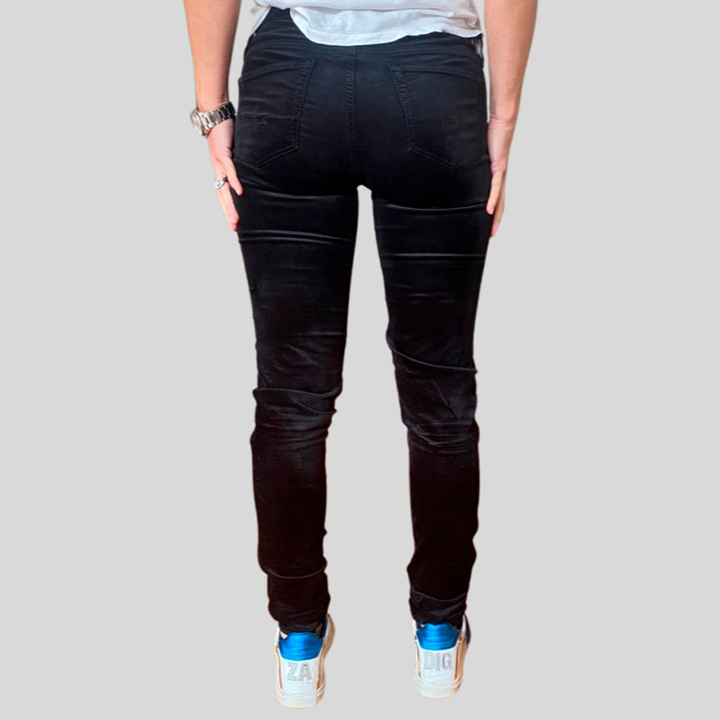 Pantalones negros AG talla 24R